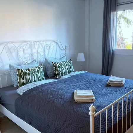 Traumhafte Familien-ferienwohnung Mit Dachterrasse & Pool 卡拉斯马略卡